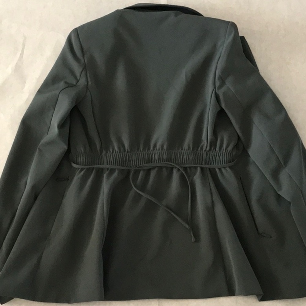 Athleta Endless Blazer olive green like New perfect condition! Zip pockets - Picture 6 of 10